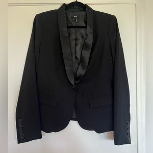 Paige Katherine Tuxedo Blazer - L